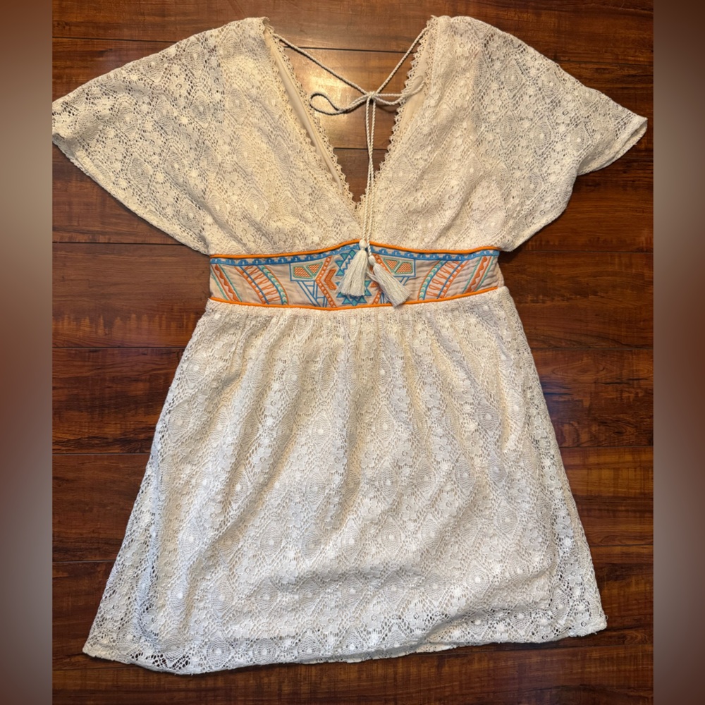 Flying Tomato Cream Lace Dress
